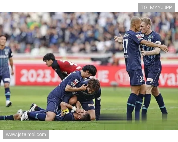 大阪樱花2-0福冈黄蜂双星建功